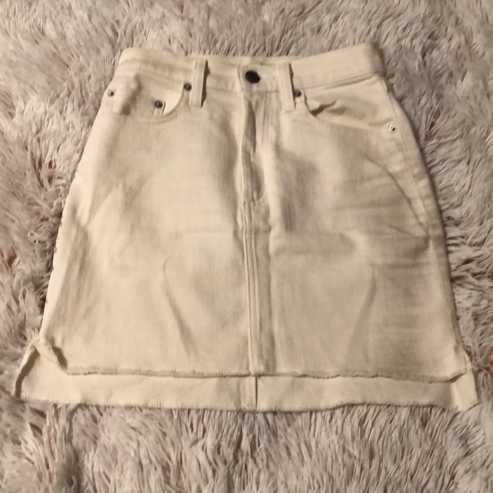 Aritzia white denim skirt size 0